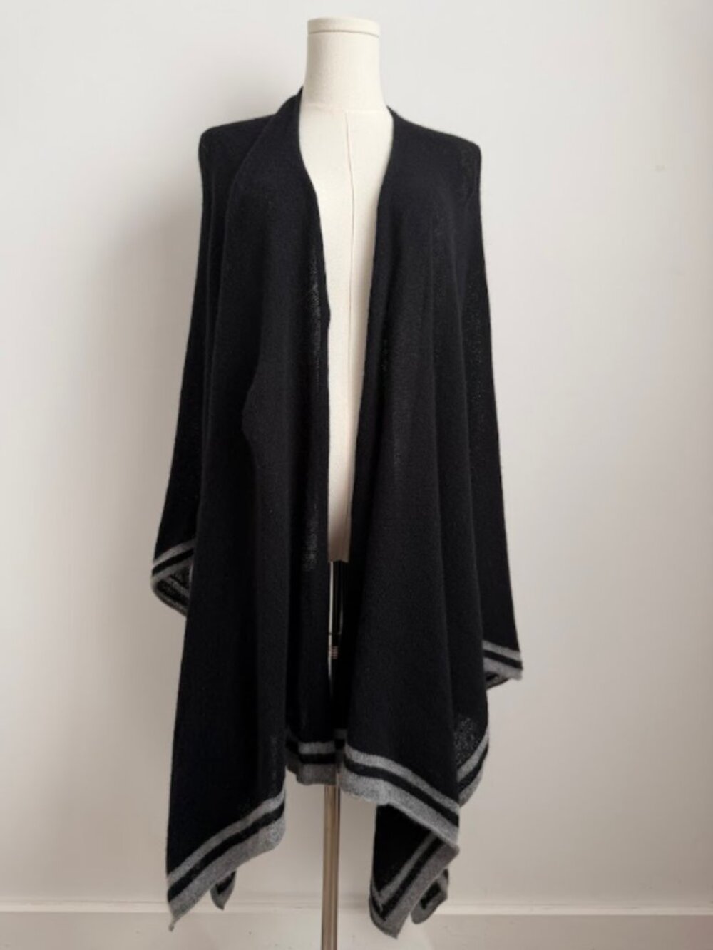 Nordstrom Wool Cashmere Blend Knit Ruana Wrap Black Gray Stripe Border OS